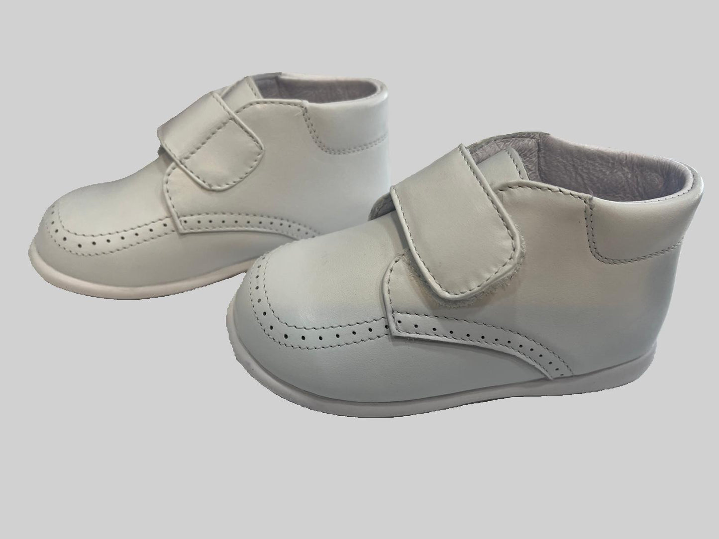 Caritas White Baptism Leather Walker