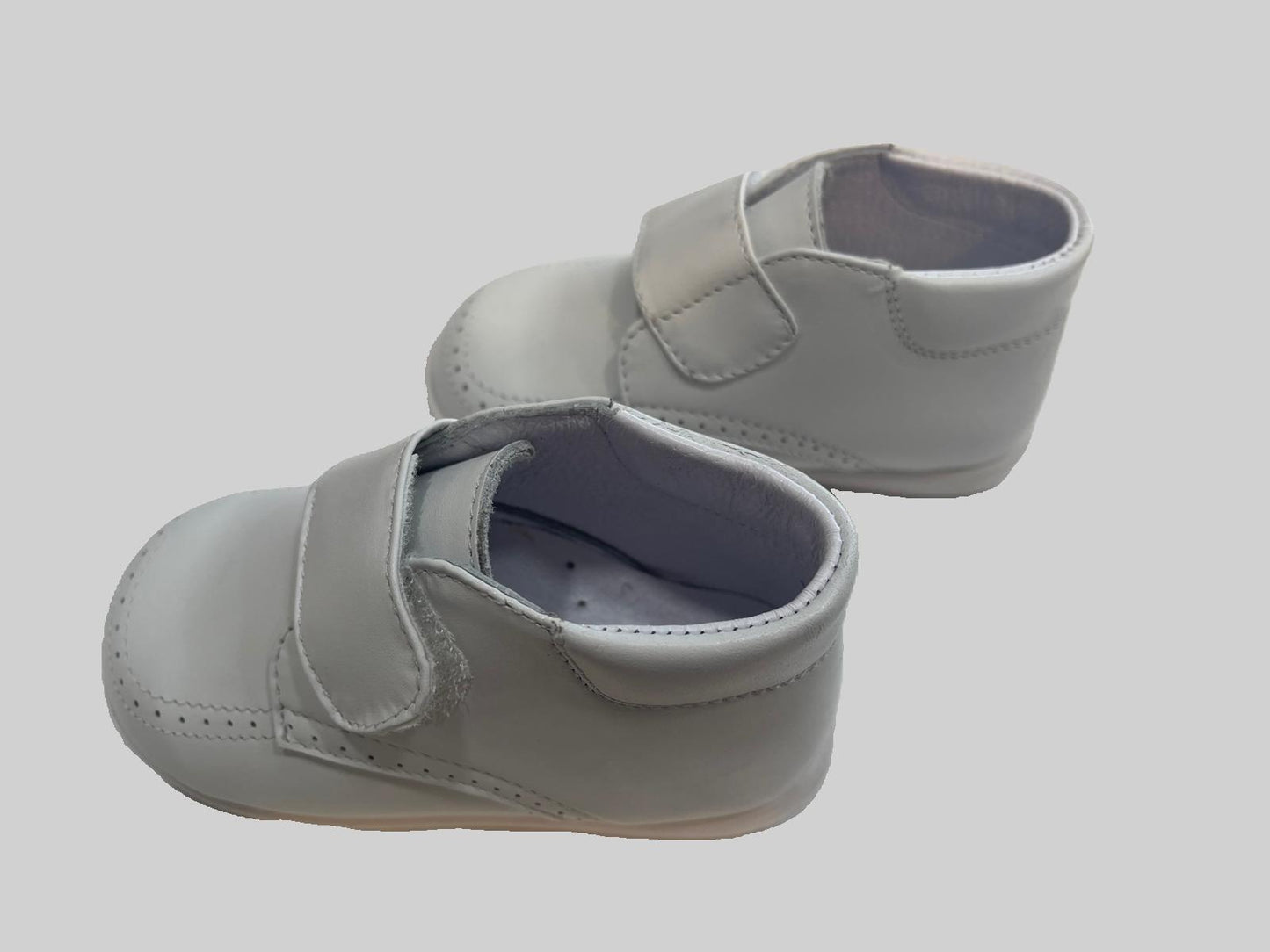 Caritas White Baptism Leather Walker